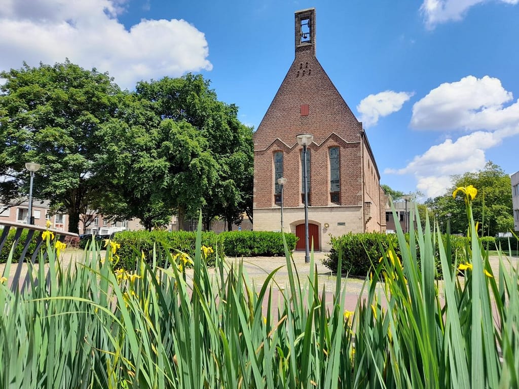 waalse kerk en irissen